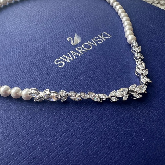 SWAROVSKI COLLECTIONS LOUISON PEARL NECKLACE - Picture 8 of 8
